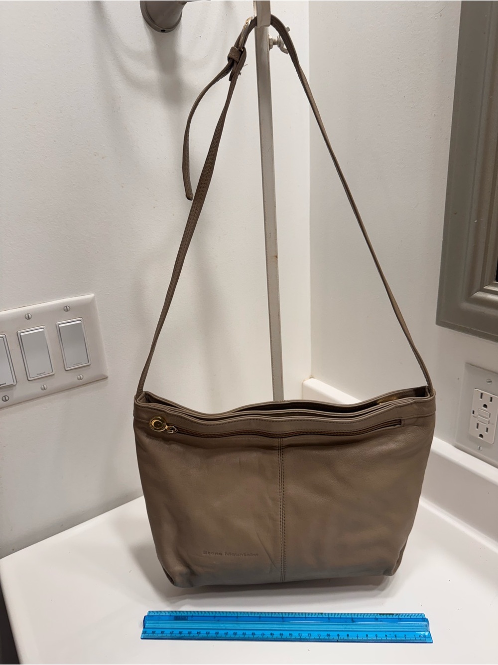 Vintage Stone Mountain Taupe Leather Shoulder Bag